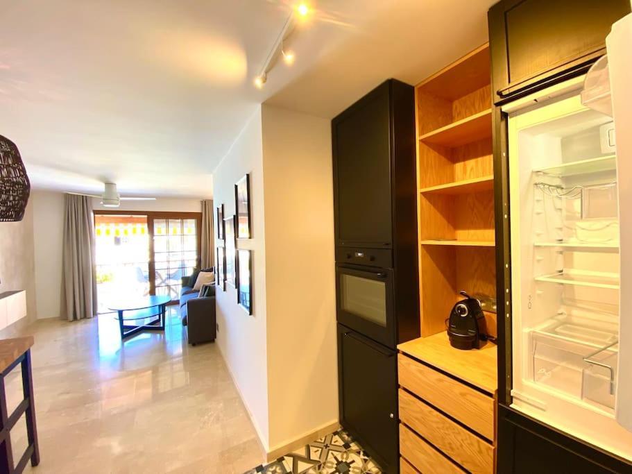 Stylish & Modern 1 Bedroom Suite On Frontline Of Playa Del Duque 아데제 외부 사진