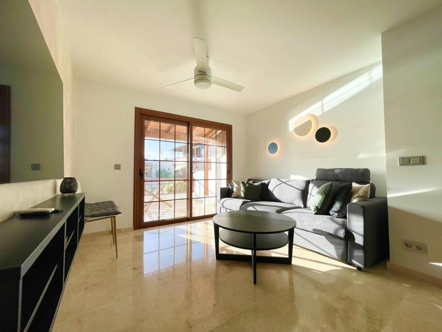 Stylish & Modern 1 Bedroom Suite On Frontline Of Playa Del Duque 아데제 외부 사진