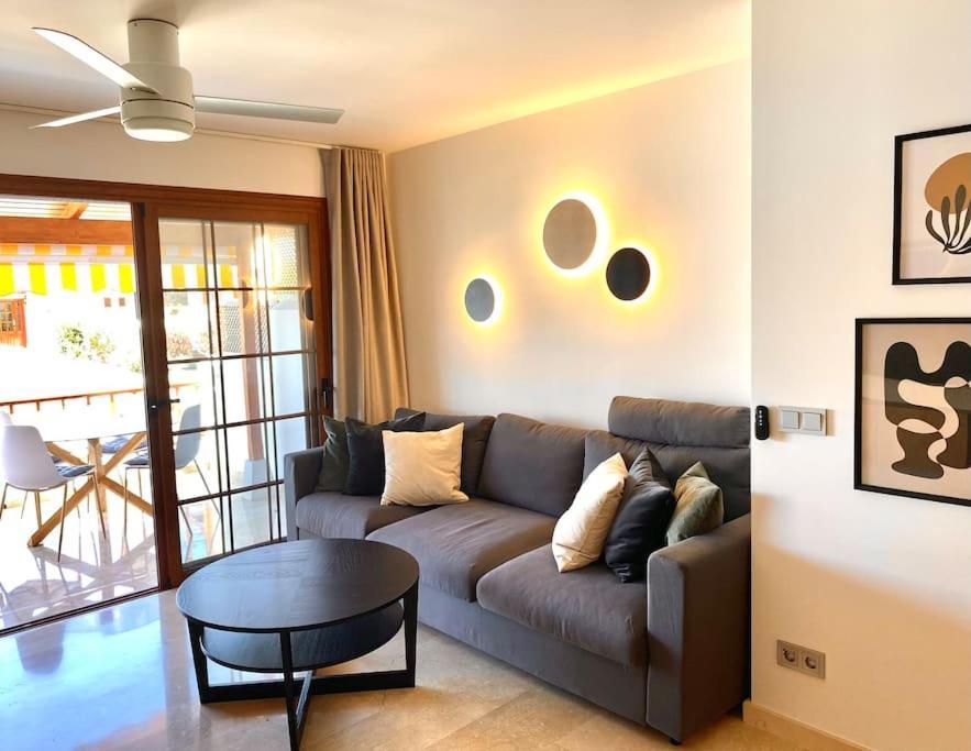 Stylish & Modern 1 Bedroom Suite On Frontline Of Playa Del Duque 아데제 외부 사진